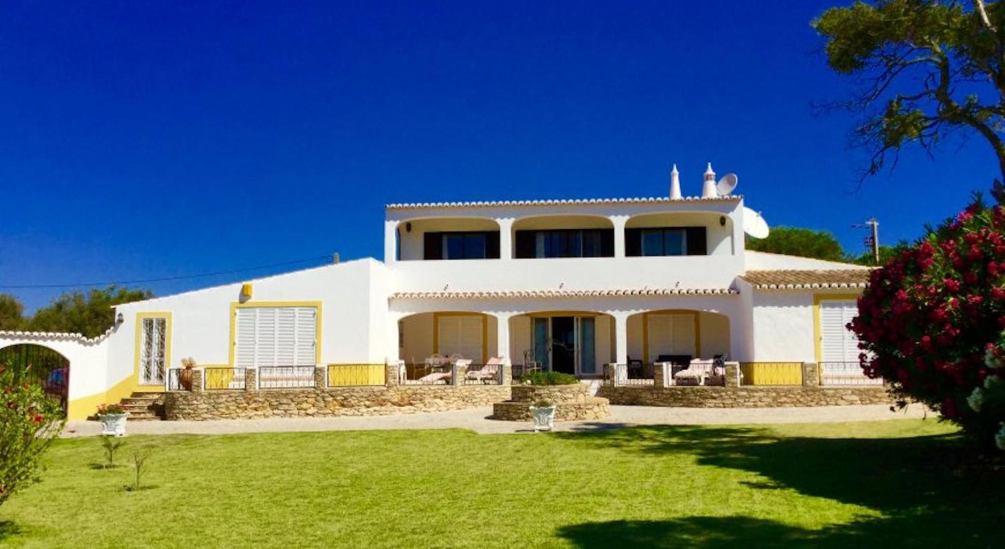 Chanteria Carvoeiro, Fabulous 7 Bedroom, 7 Bathroom With Ac, Short Walk To The *